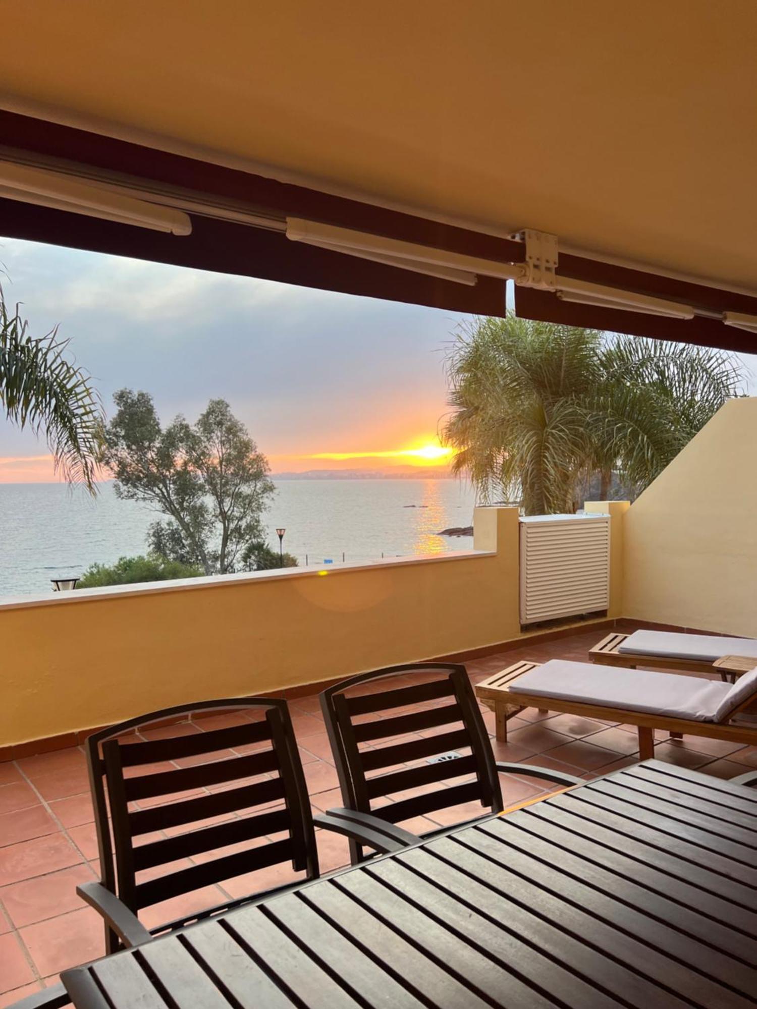 Relax Frente Al Mar Apartment Benalmadena Luaran gambar