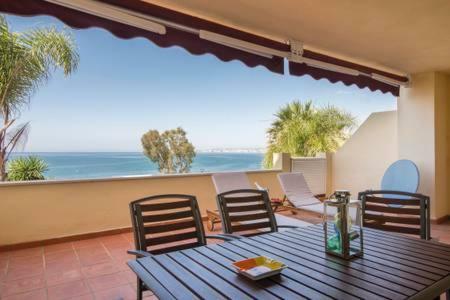 Relax Frente Al Mar Apartment Benalmadena Luaran gambar